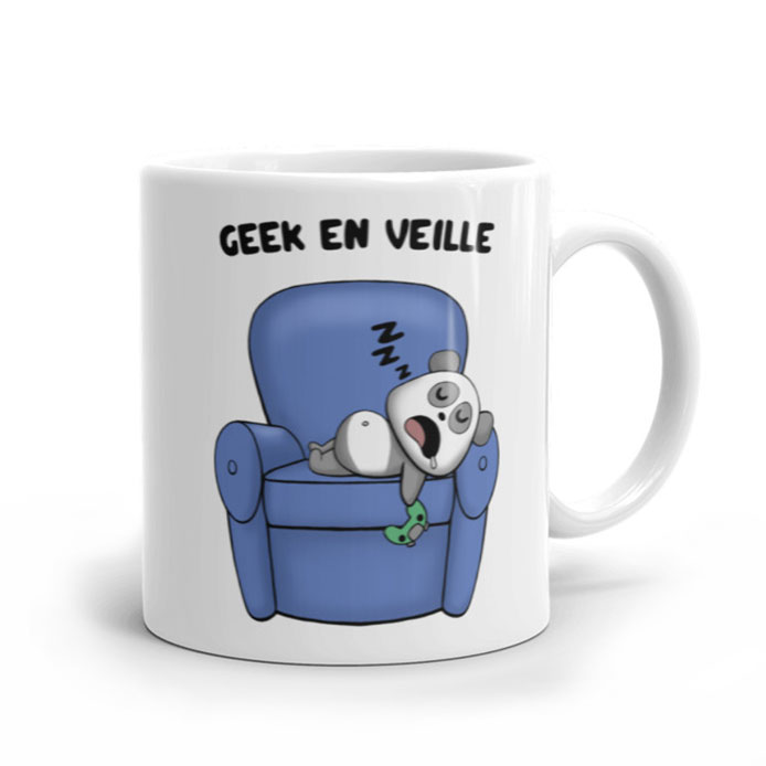 Un panda geek et fatigué, sur un canapé